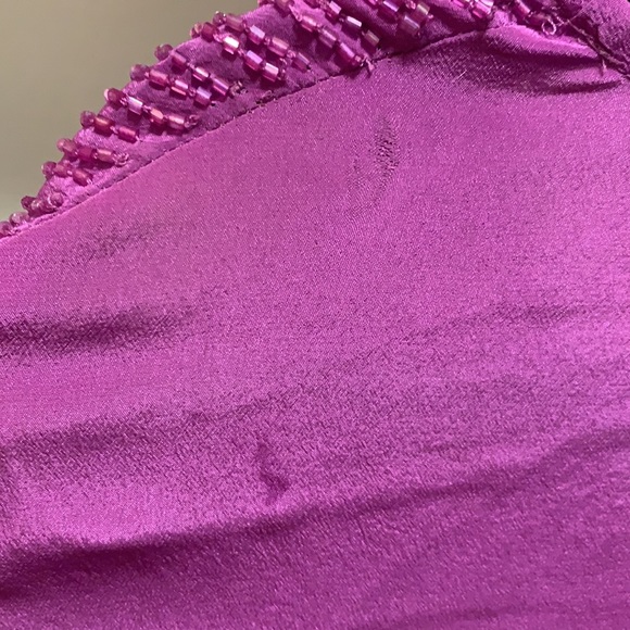 GUESS - Picture 5 of 6